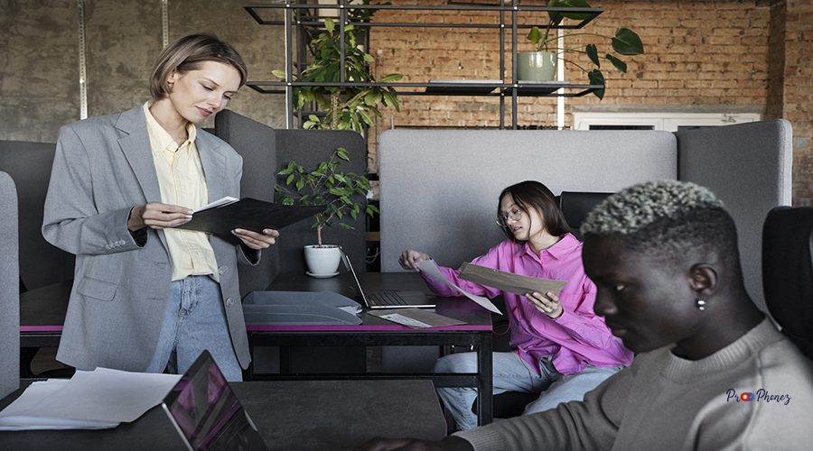 side-view-colleagues-working-office