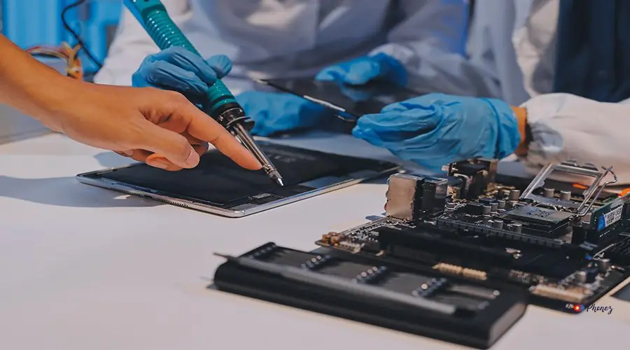 Electronics technician, electronic engineering electronic repair Electronics technician, electronic engineering electronic repair, electronics measuring and testing, repair and maintenance concepts.