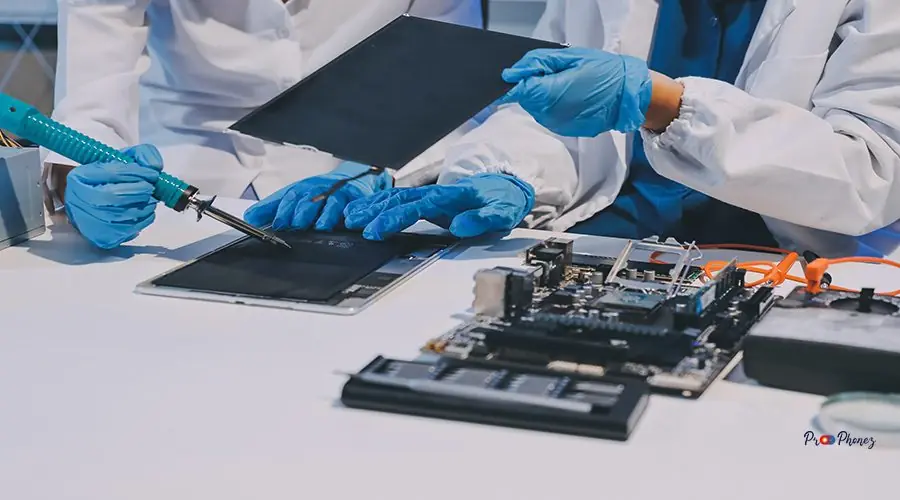 Electronics technician, electronic engineering electronic repair Electronics technician, electronic engineering electronic repair, electronics measuring and testing, repair and maintenance concepts.